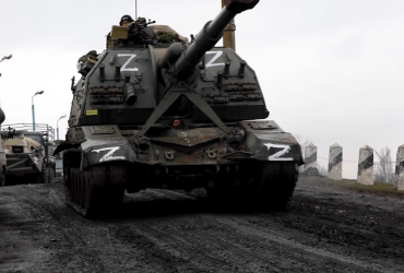 Вперше у війні: українські воїни одночасно розгромили цілу батарею ворожих САУ (відео)