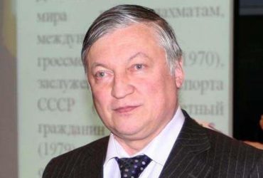 П'яний депутат Путіна невдало впав біля Держдуми та опинився в комі