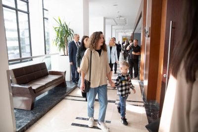 Фото Звільнені з полону командири з ''Азовсталі'', які перебувають у Туреччині, зустрілися зі своїми родинами 03 жовтня 2022