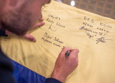 Фото Звільнені з полону командири з ''Азовсталі'', які перебувають у Туреччині, зустрілися зі своїми родинами 03 жовтня 2022