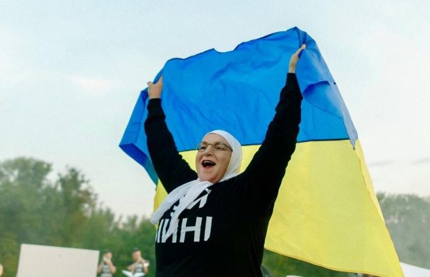 Вєрка Сердючка показала свою "маму" без гриму: "Вона така молода!" (фото)