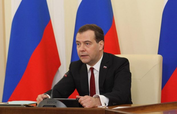 "Якщо пішли від нас усілякі Netflix": Медведєв закликав росіян завантажувати піратські фільми (відео)