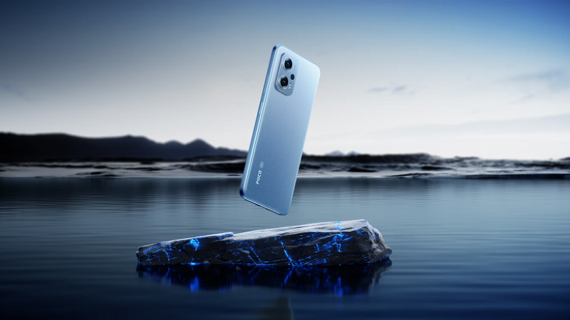 POCO X4 GT назвали лучшим смартфонов до $300 / фото Xiaomi
