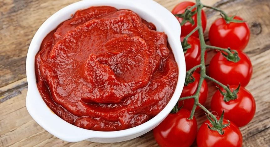 Вкусная томатная паста на зиму: такая заготовка пригодится всем