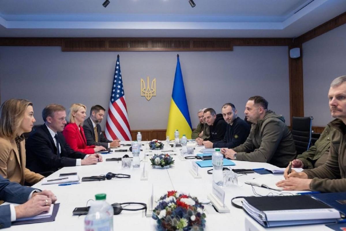 США продолжат оказывать экономическую и гуманитарную помощь Украине, отметил Салливан / Фото: ОПУ