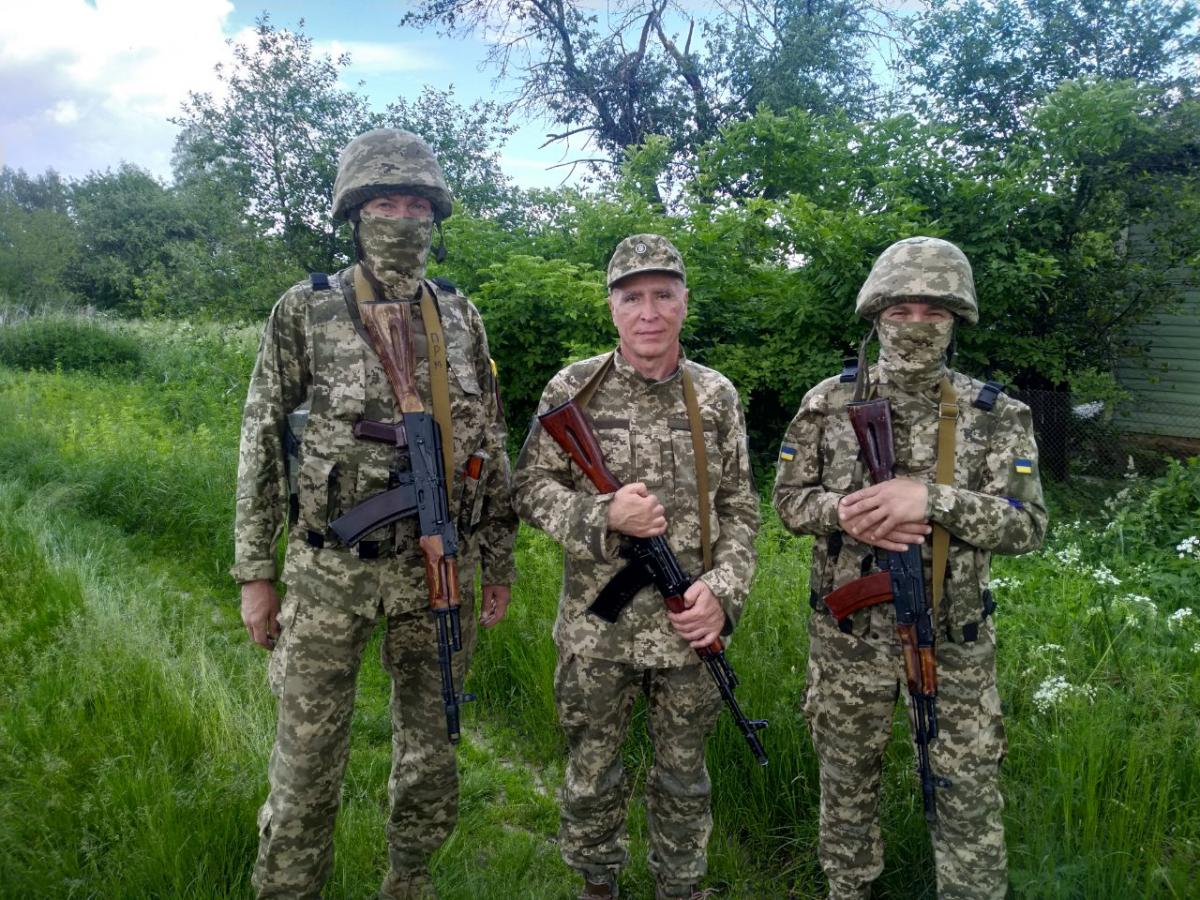 З бойовими товаришами / фото, надане Сергієм Леп’явком