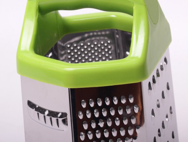 Названы лайфхаки, как использовать терку с максимальной пользой