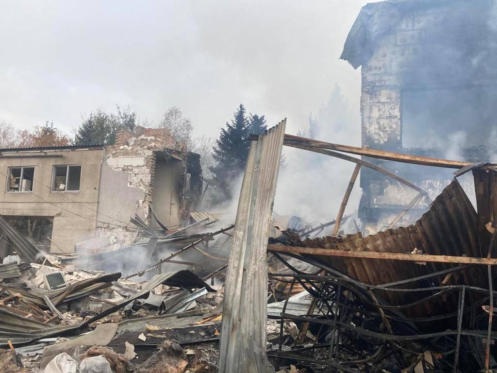 У Запоріжжі в результаті нічного обстрілу міста загинула людина / фото t.me/kurtievofficial У Запоріжжі в результаті нічного обстрілу міста загинула людина / фото t.me/kurtievofficial