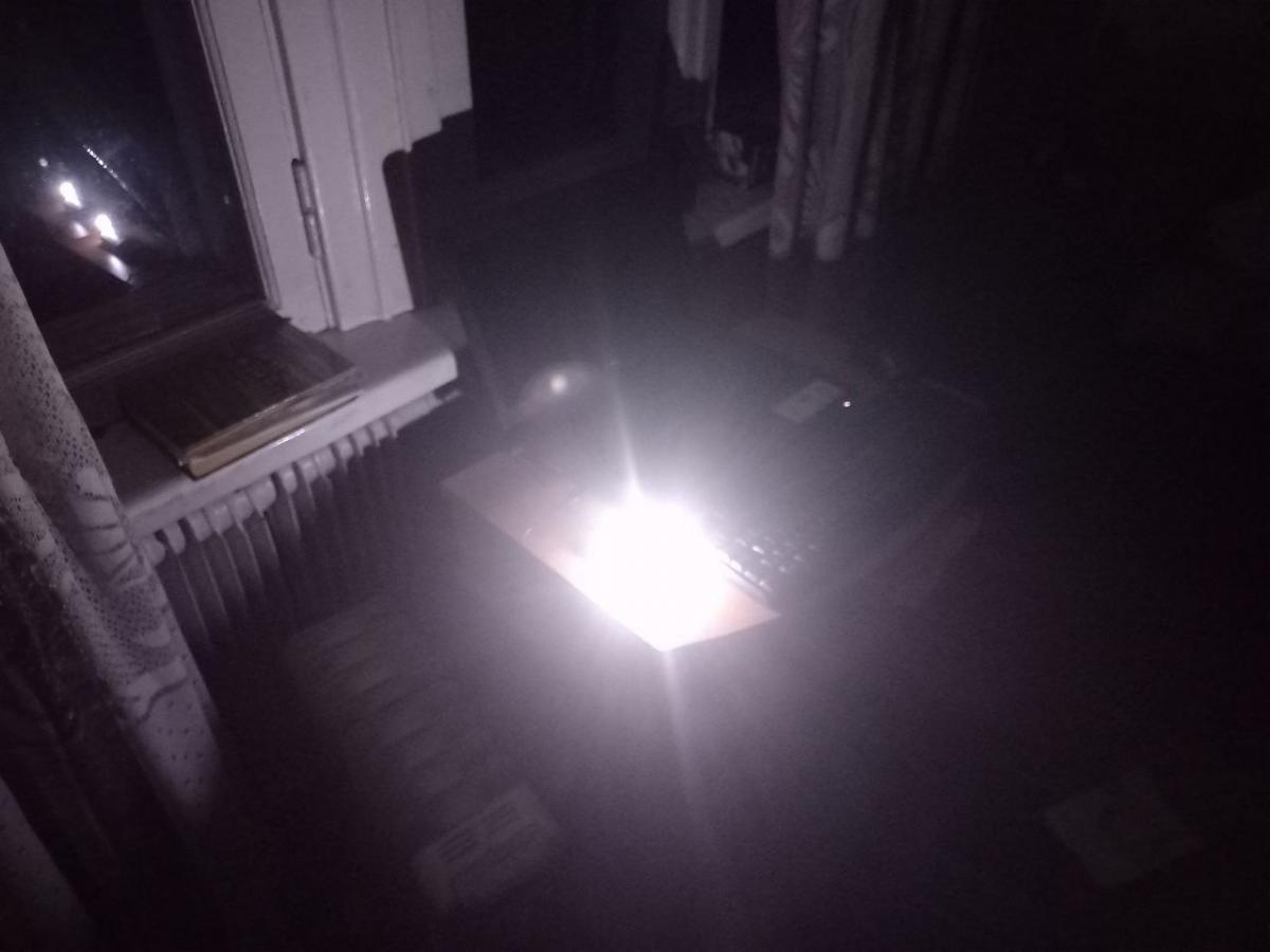 Така лампочка допоможе вам під час відключення світла в будинку / фото УНІАН / Олег Давигора Така лампочка допоможе вам під час відключення світла в будинку / фото УНІАН / Олег Давигора