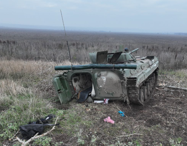 У Донецькій області ліквідовано колону техніки супротивника / фото facebook.com/NGUmainpage У Донецькій області ліквідовано колону техніки супротивника / фото facebook.com/NGUmainpage