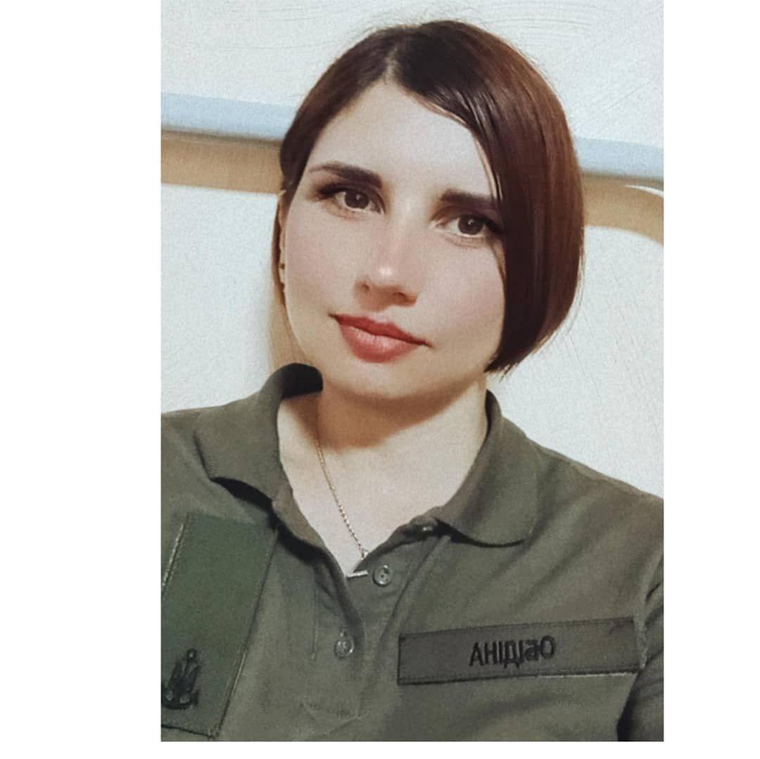 Росіяни намагалися вибити покази з військовослужбовиці / фото надане Вікторією Обідіною Росіяни намагалися вибити покази з військовослужбовиці / фото надане Вікторією Обідіною