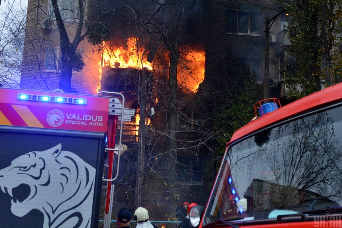 Следствие удара ракеты по Киеву / фото УНИАН