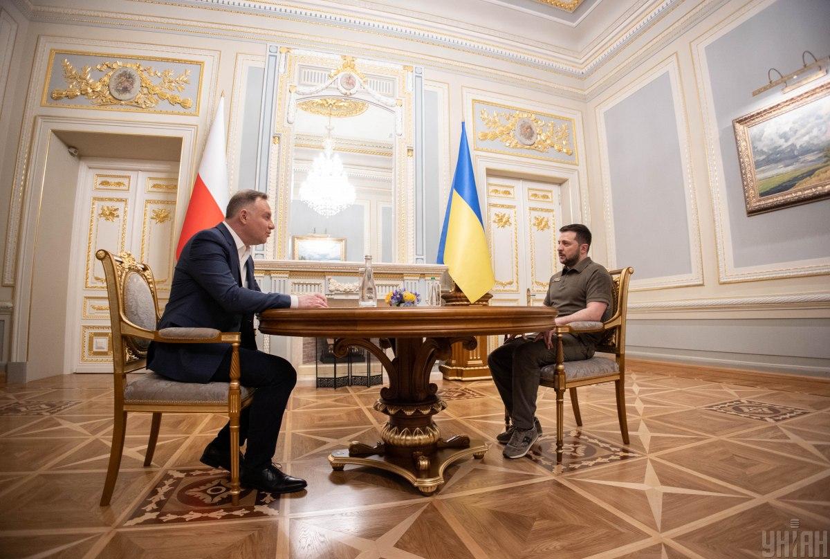 Зеленський говорив з президентом Польщі / фото УНІАН Зеленський говорив з президентом Польщі / фото УНІАН
