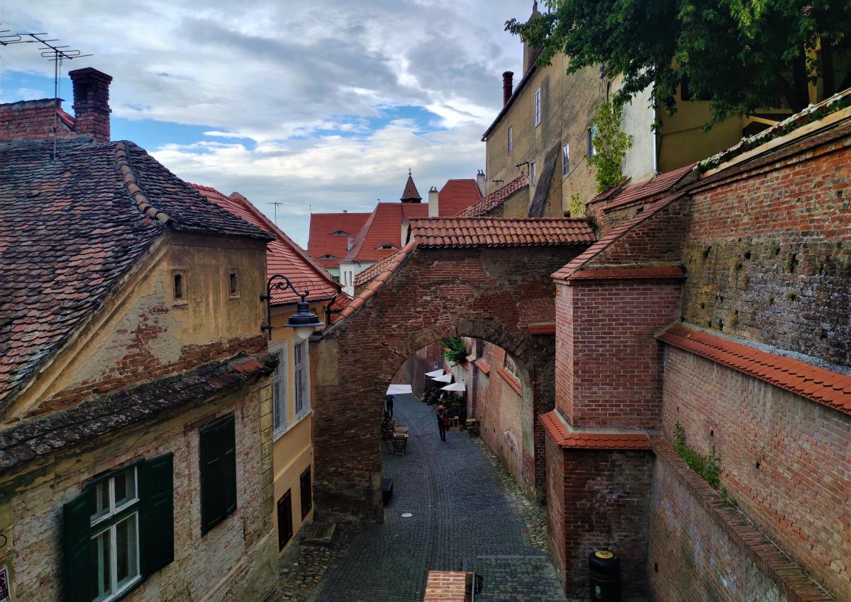 Прохід сходинок в Сібіу / фото Марина Григоренко