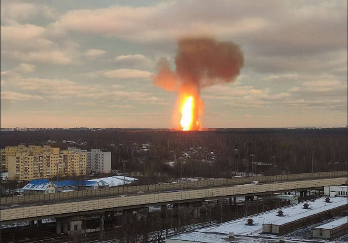 В Ленинградской области РФ произошел взрыв на газопроводе / скрин видео