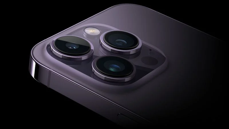 iPhone 15 получит загнутые грани и титановую рамку / фото Apple