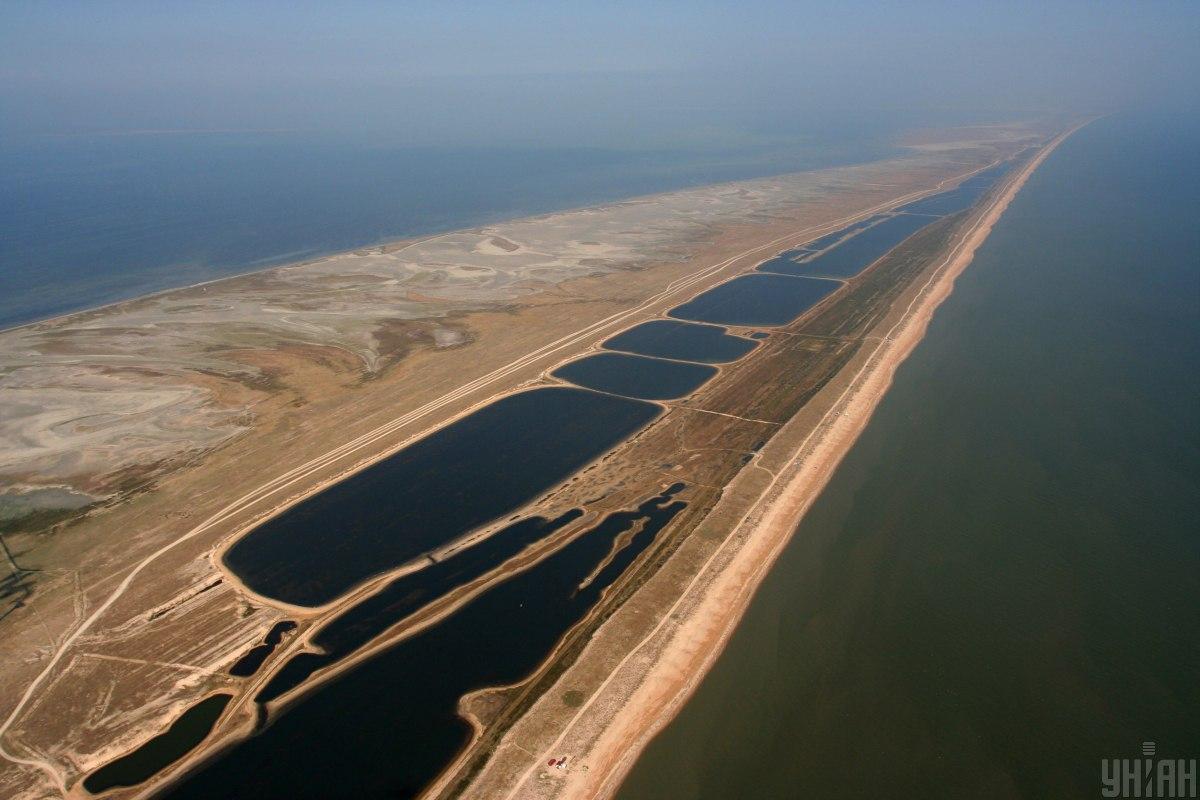 На Арабатській стрілці є ворожа катівня / фото УНІАН
