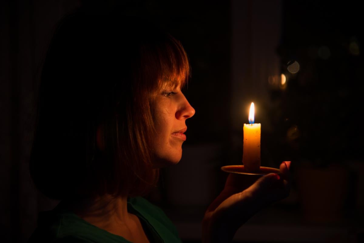 Графіки відключень світла 24 лютого: коли українці будуть без електроенергії у вівторок