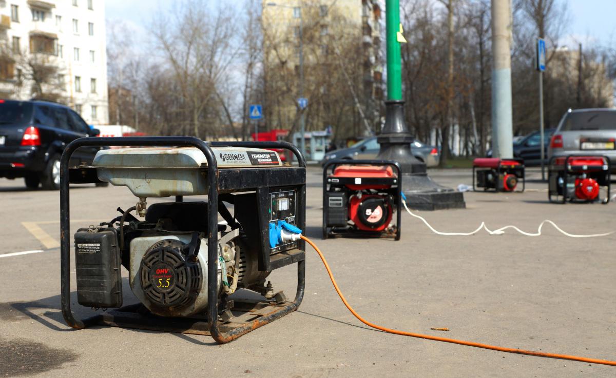 Украинцы покупают генераторы из-за отключений света / фото depositphotos.com