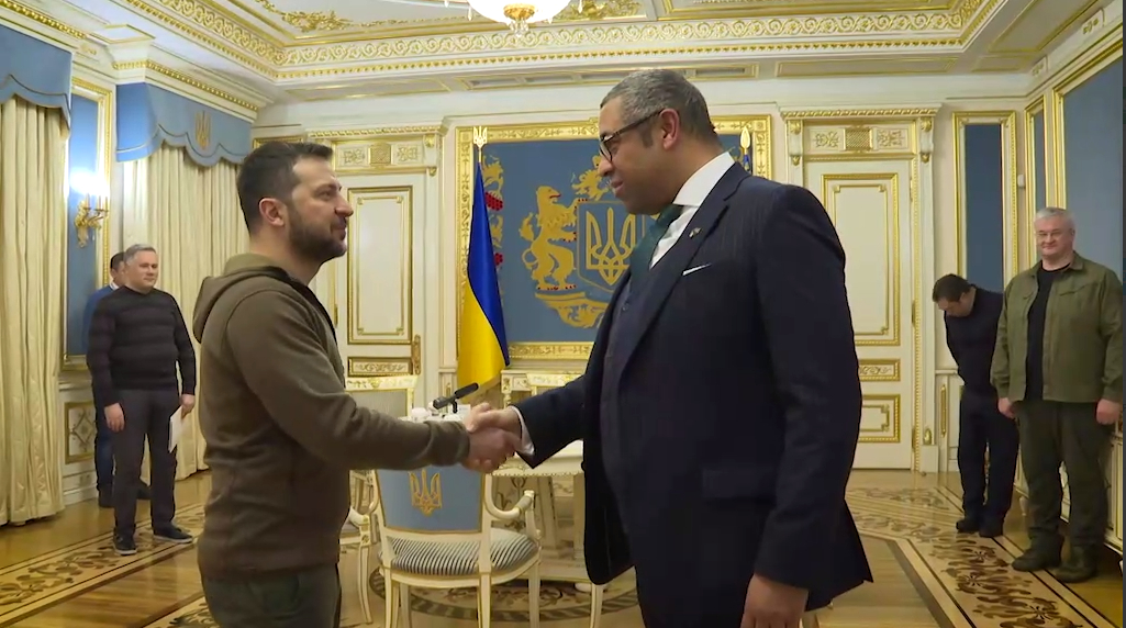 Зустріч Зеленського з Клеверлі / скриншот з відео Зустріч Зеленського з Клеверлі / скриншот з відео