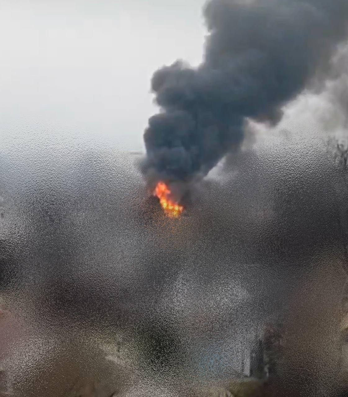 В результате атаки возможно загорелся дом / фото Telegram-канал Днепр сейчас