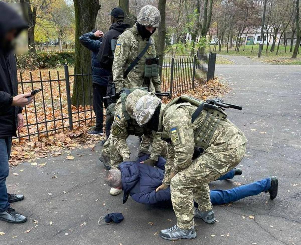 Сотрудники СБУ своевременно разоблачили преступные намерения предателя / facebook.com/ssu.odesa Сотрудники СБУ своевременно разоблачили преступные намерения предателя / facebook.com/ssu.odesa