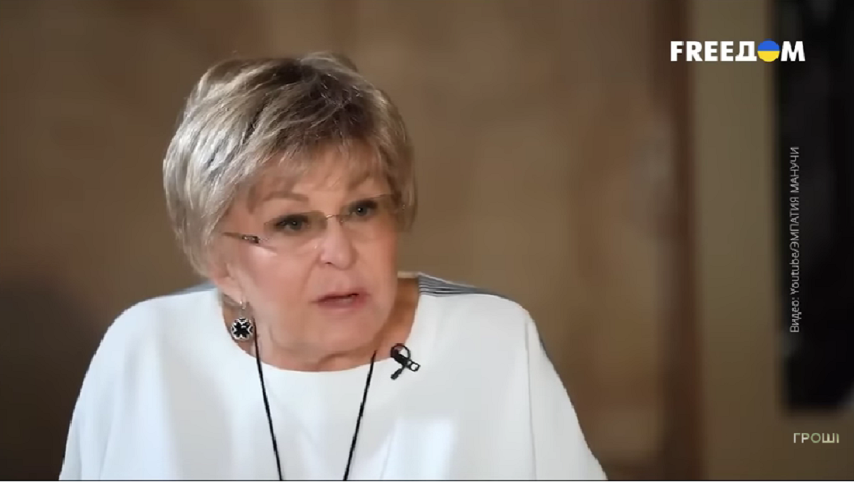 Ангелина Вовк прославляет оккупантов / Скриншот YouTube Ангелина Вовк прославляет оккупантов / Скриншот YouTube