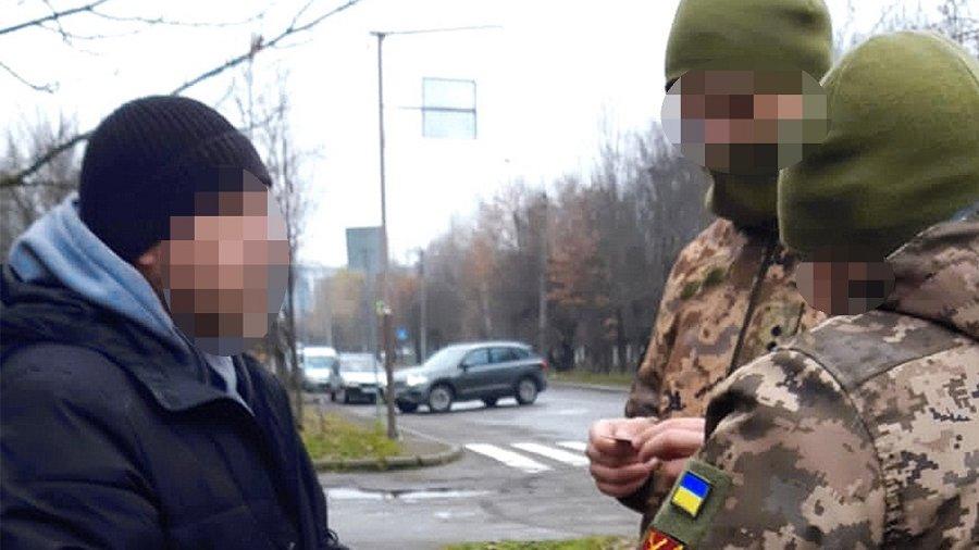СБУ проводить перевірки в храмі Різдва Христового УПЦ МП в Івано-Франківську / фото управління СБУ в Івано-Франківській області СБУ проводить перевірки в храмі Різдва Христового УПЦ МП в Івано-Франківську / фото управління СБУ в Івано-Франківській області