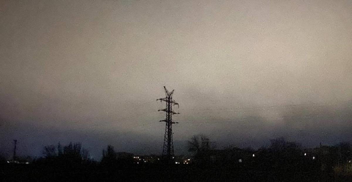 Light began to appear in the high-rise buildings of Kherson / photo by OPU