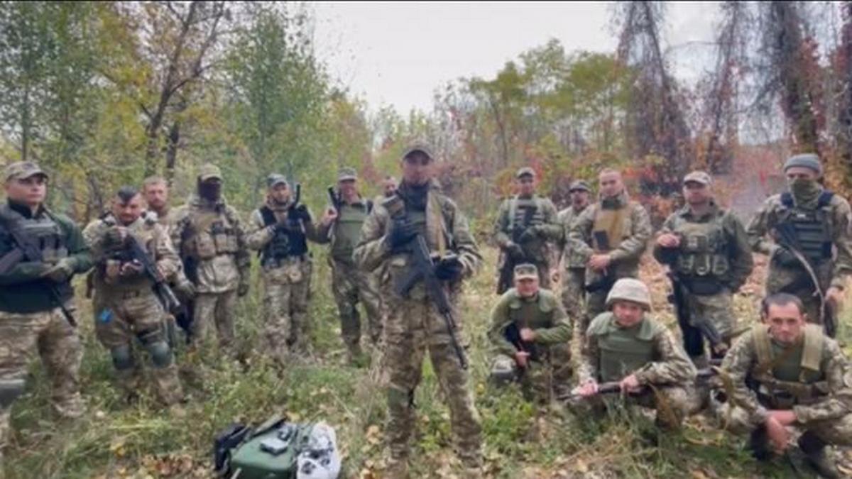Контрабандисти є посібниками російських окупантів: нова заява захисників України (відео) Контрабандисти є посібниками російських окупантів: нова заява захисників України (відео)