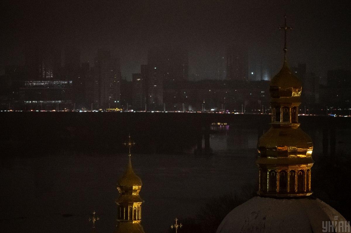 Киев во тьме / фото УНИАН (Вячеслав Ратинский)