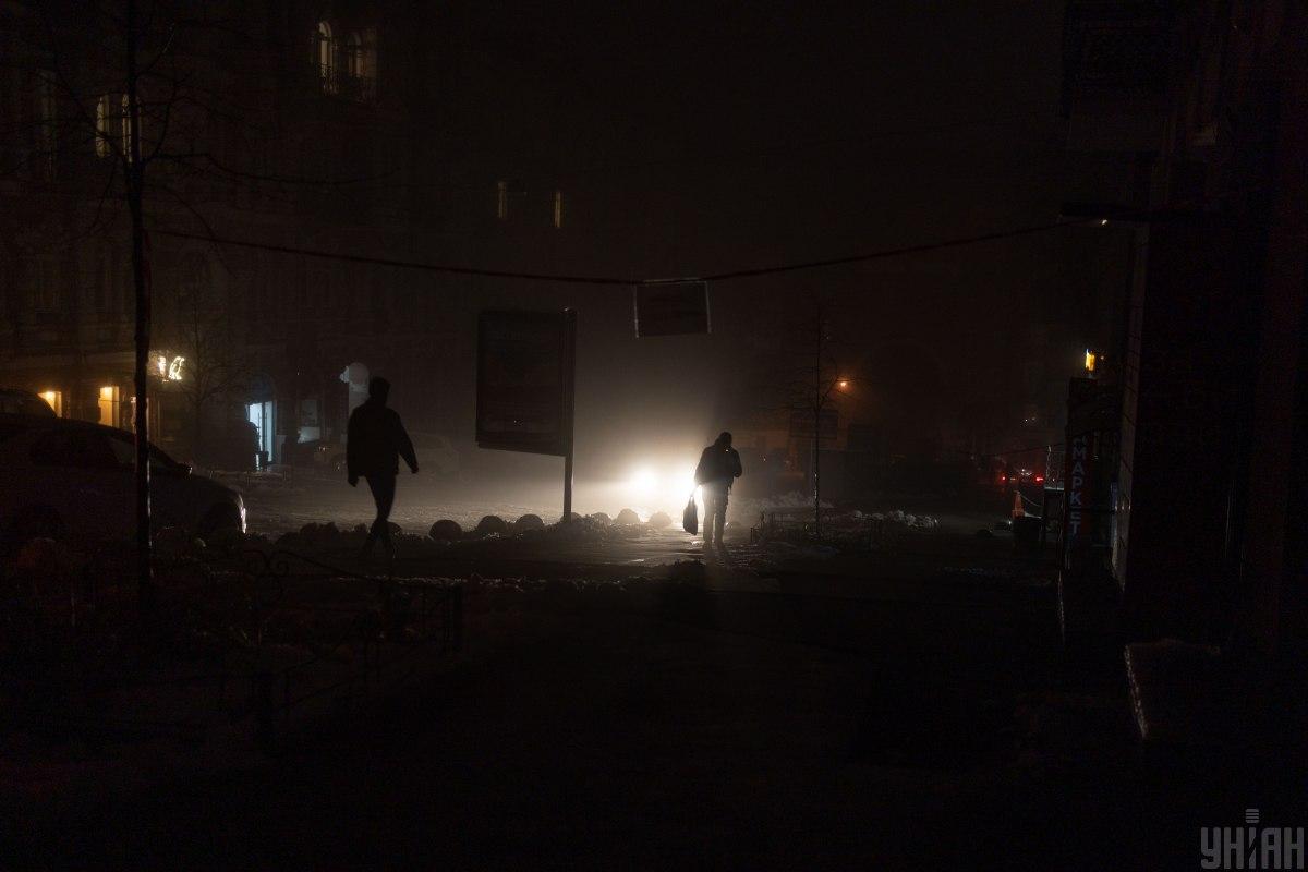 Жители Левого берега Киева обеспечены электроэнергией на 30% от потребностей / фото УНИАН