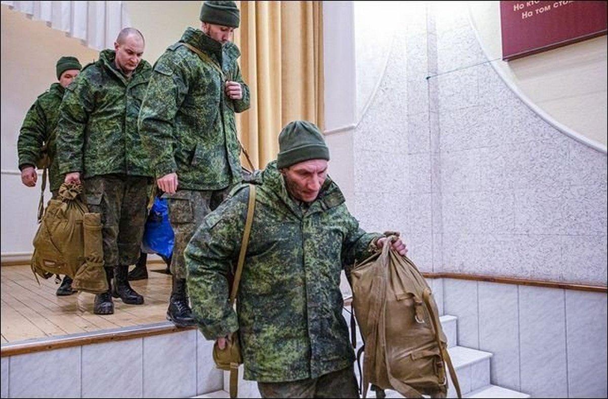 Зеки в армії РФ отримали роль "гарматного м'яса" / фото скрін відео