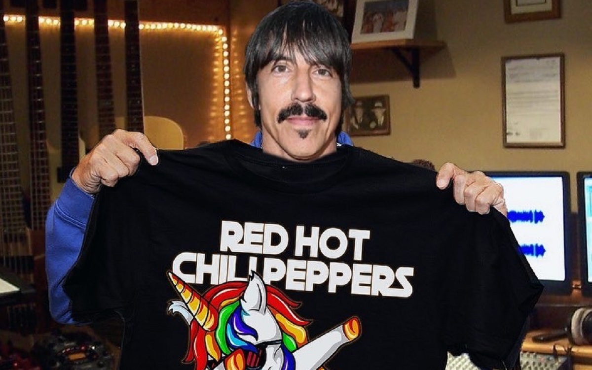 60-річного соліста Red Hot Chili Peppers 