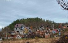 Суцільні руїни: у мережі показали фото селища, де точилися запеклі бої на шляху від Святогірська до Слов’янська