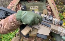 Журналісти показали зброю, яка допомагає нищити російських окупантів поблизу Бахмута (відео)