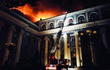 У Донецьку спалахнула будівля управління залізницею: окупанти заявили про обстріли