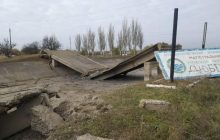 Оккупанты взорвали 5 мостов на Херсонщине: Хлань назвал причину