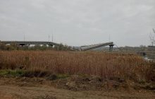Оккупанты взорвали два моста на Херсонщине (фото)