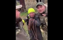 "Бийте їх!": херсонська бабуся зворушила ЗСУ "подаруном", поцупленим в окупантів (відео)