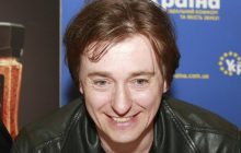 Прославляє окупантів і підтримує війну: куди зник кумир "нульових" Саша Білий з "Бригади"