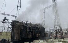"Таких десятки": в "Укренерго" показали трансформатор, в який влучила російська ракета