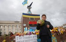 Жителей Херсона призывают не спешить с возвращением домой из-за сложной ситуации с безопасностью