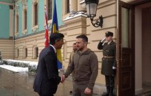 Британский премьер приехал в Киев и встретился с Зеленским (видео)