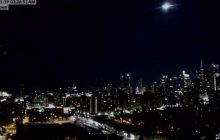 Сильный взрыв и вспышка: камеры в Канаде зафиксировали падение метеорита (видео)