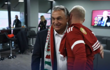 Орбан прокомментировал скандал вокруг его шарфа с "Великой Венгрией"