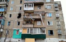 Россияне обстреляли Часов Яр и Торецк Донецкой области: попали в многоэтажку (фото)
