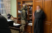 СБУ застала секретаря Чернівецької єпархії УПЦ МП в ліжку з хлопцем із місцевого хору - ЗМІ (фото)