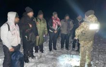 Белорусские пограничники "подкинули" Украине группу нелегалов (фото)