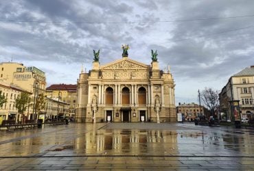 Осенний Львов: как город встречает туристов (фоторепортаж)